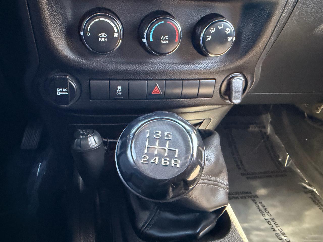 Jeep Wrangler Unlimited Sport 4WD 2015