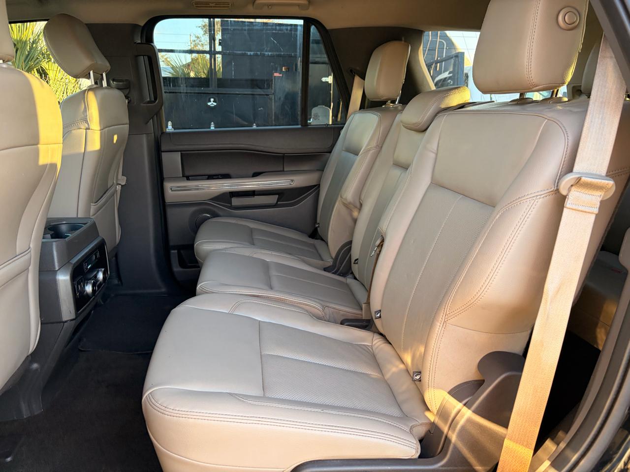 Ford Expedition XLT 2WD 2019