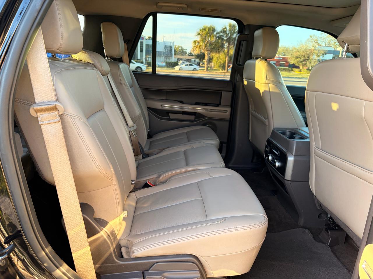 Ford Expedition XLT 2WD 2019