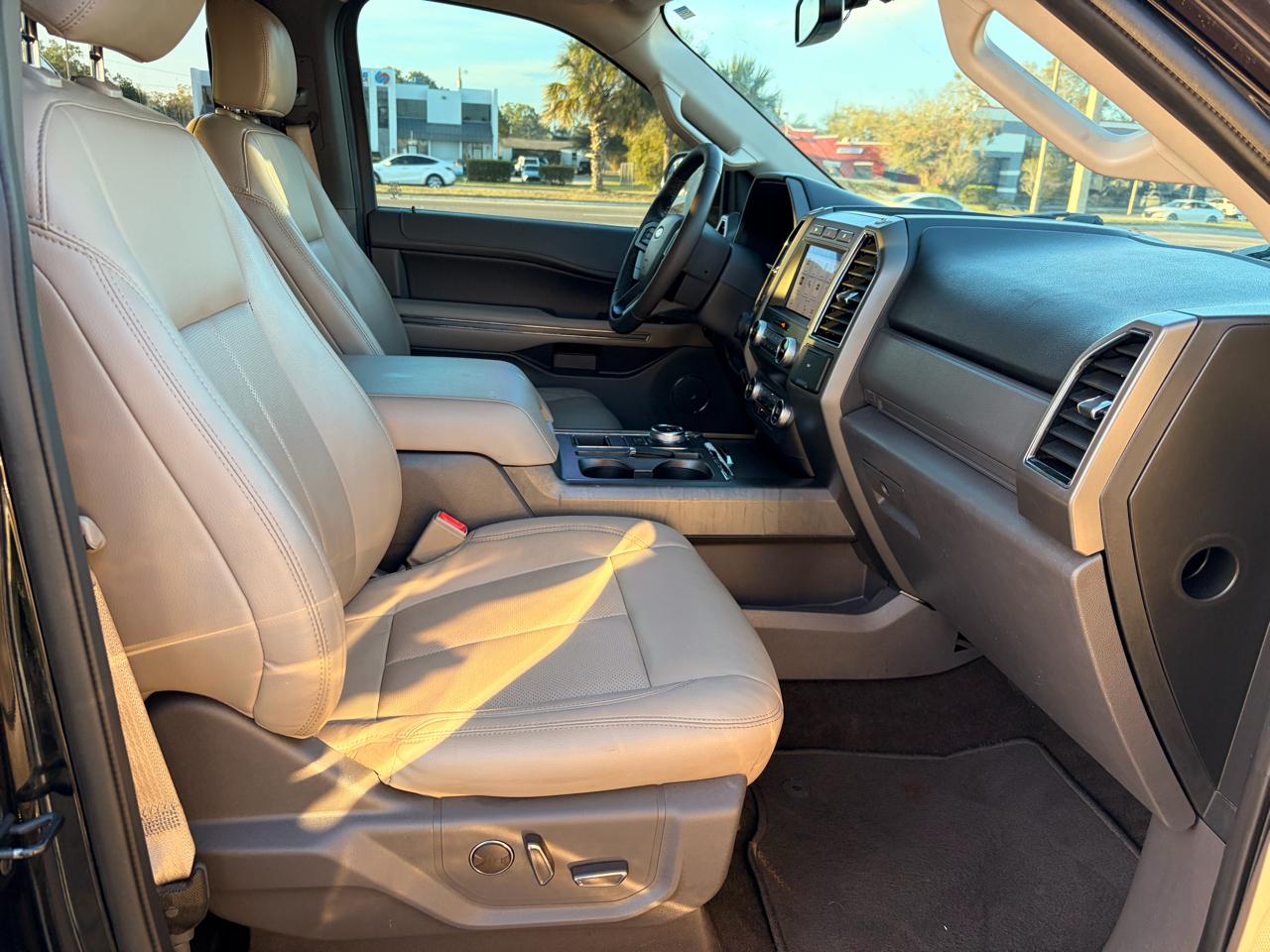 Ford Expedition XLT 2WD 2019