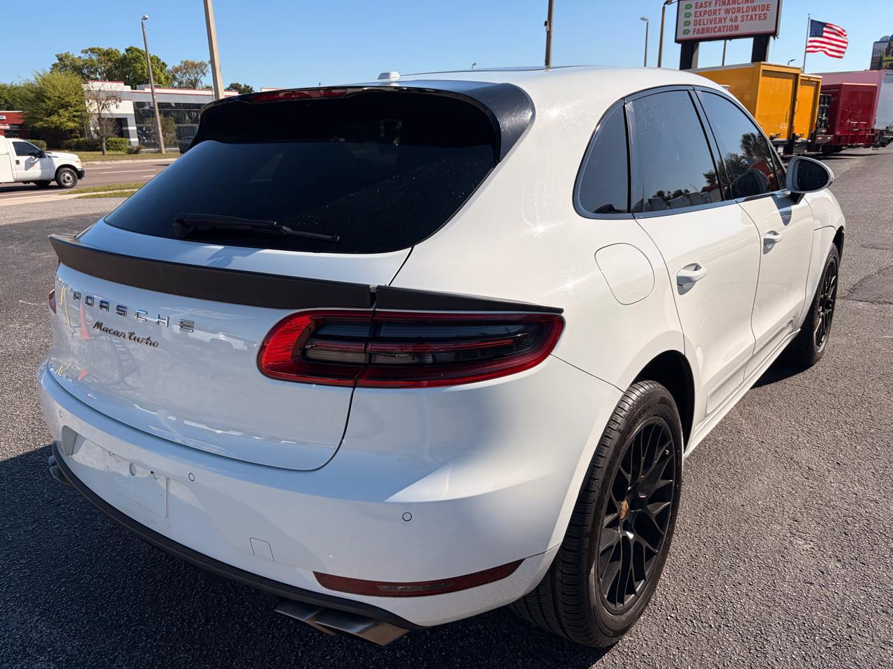 Porsche Macan Turbo 2015