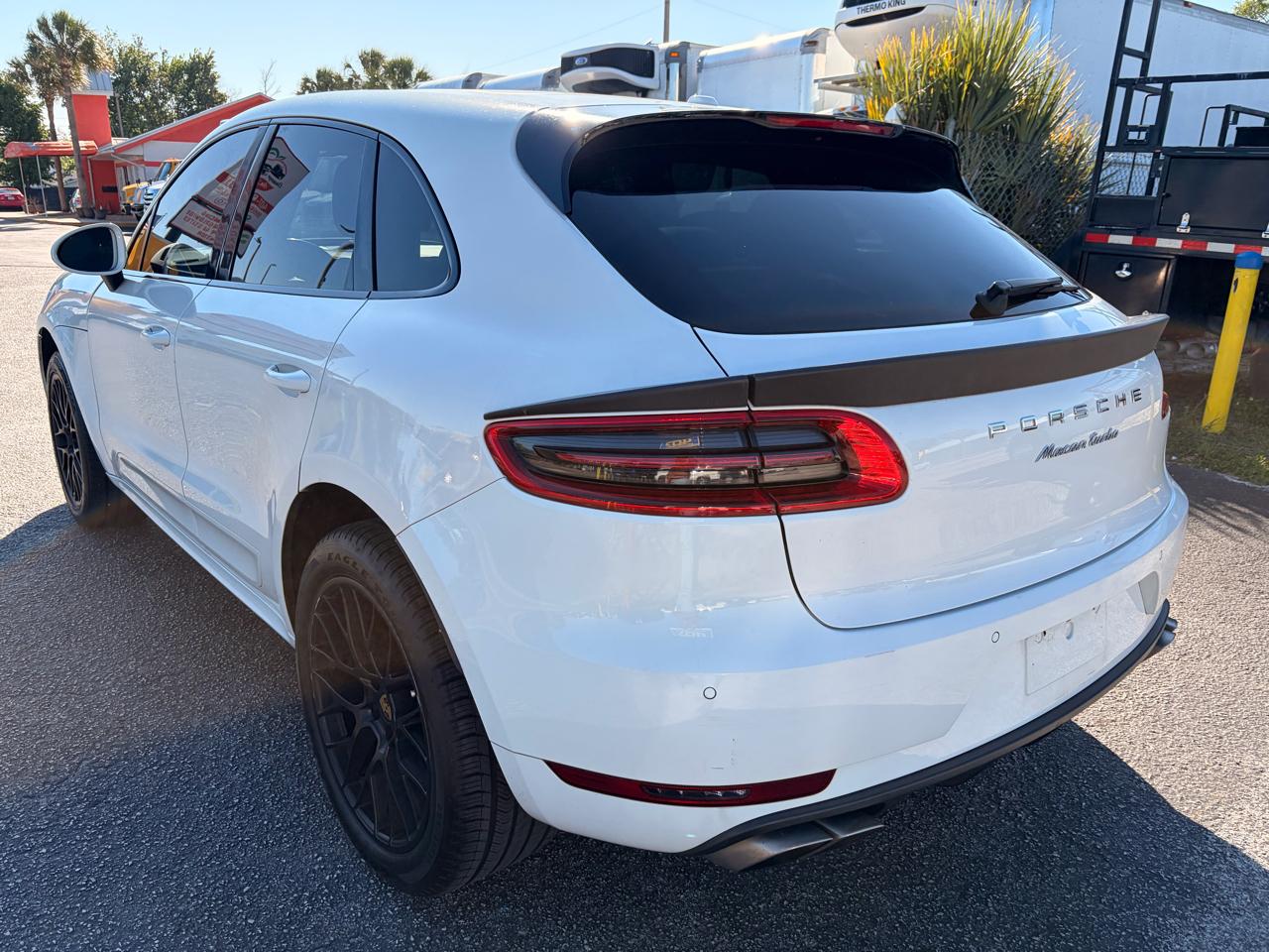 Porsche Macan Turbo 2015
