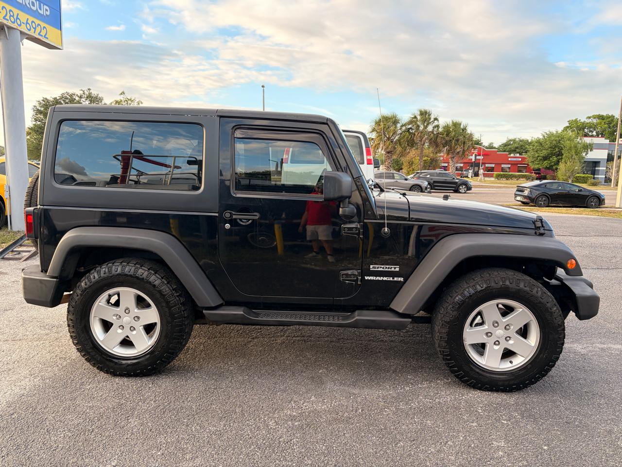 Jeep Wrangler Sport 4WD 2011