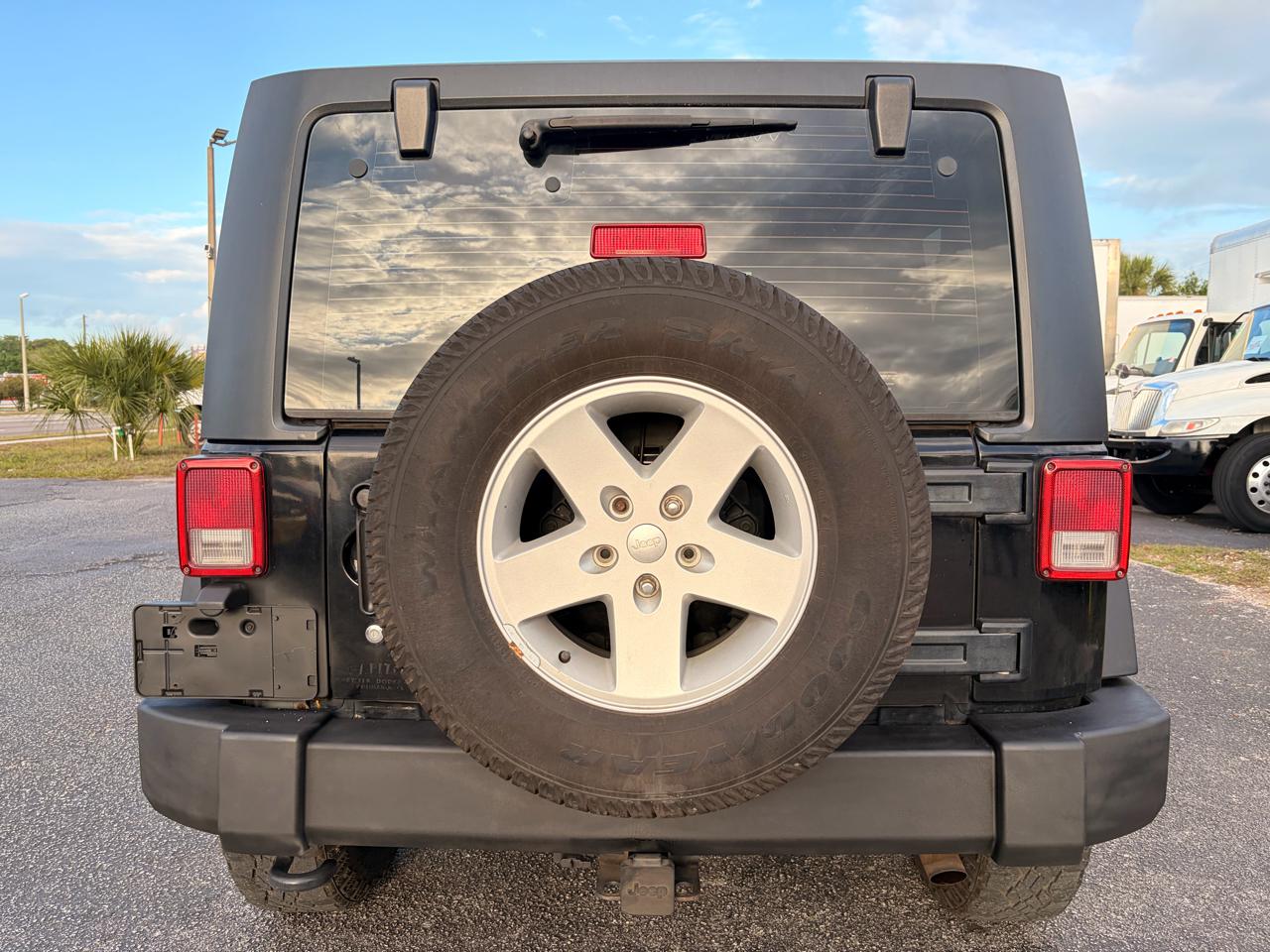 Jeep Wrangler Sport 4WD 2011