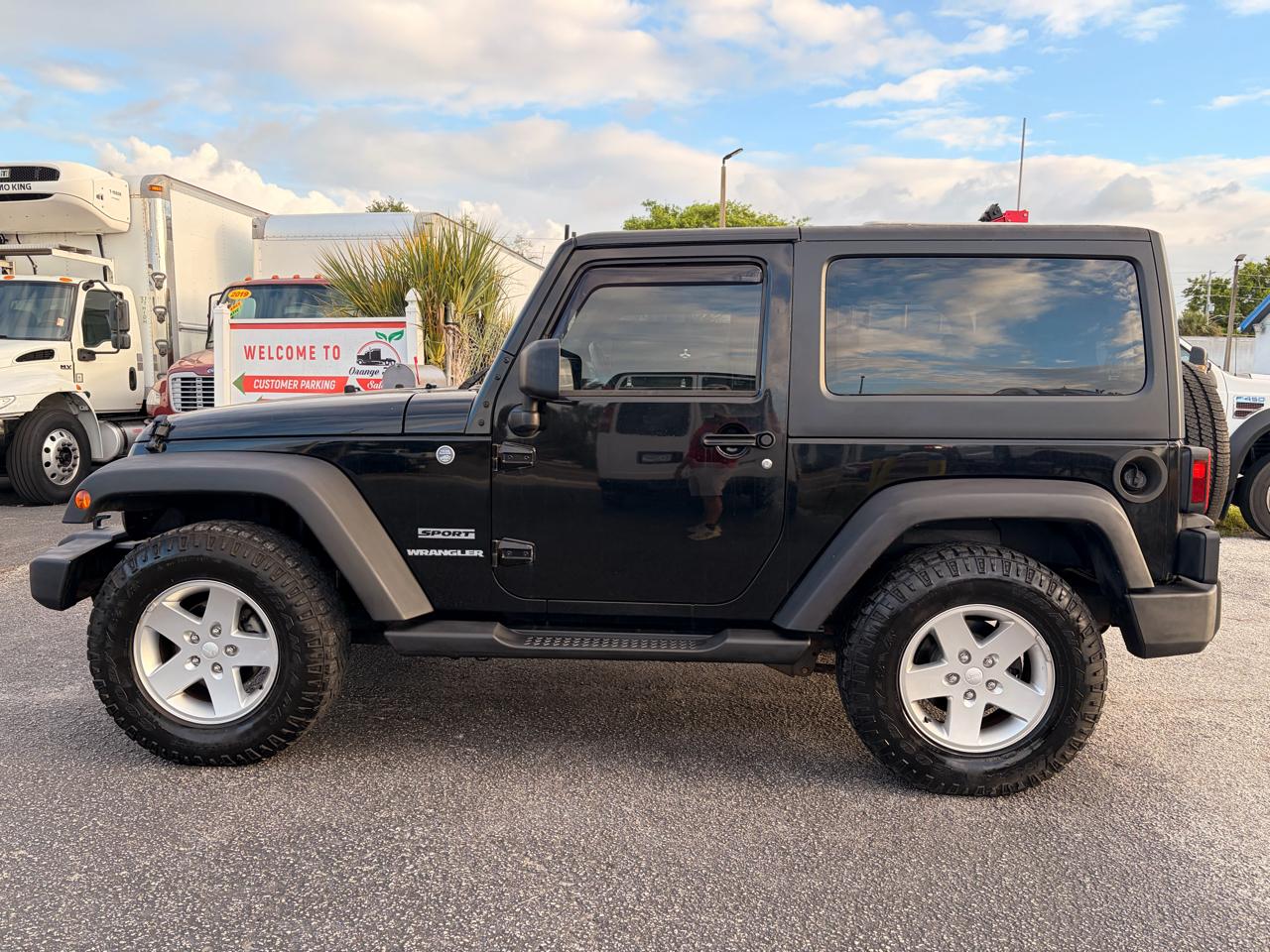 Jeep Wrangler Sport 4WD 2011