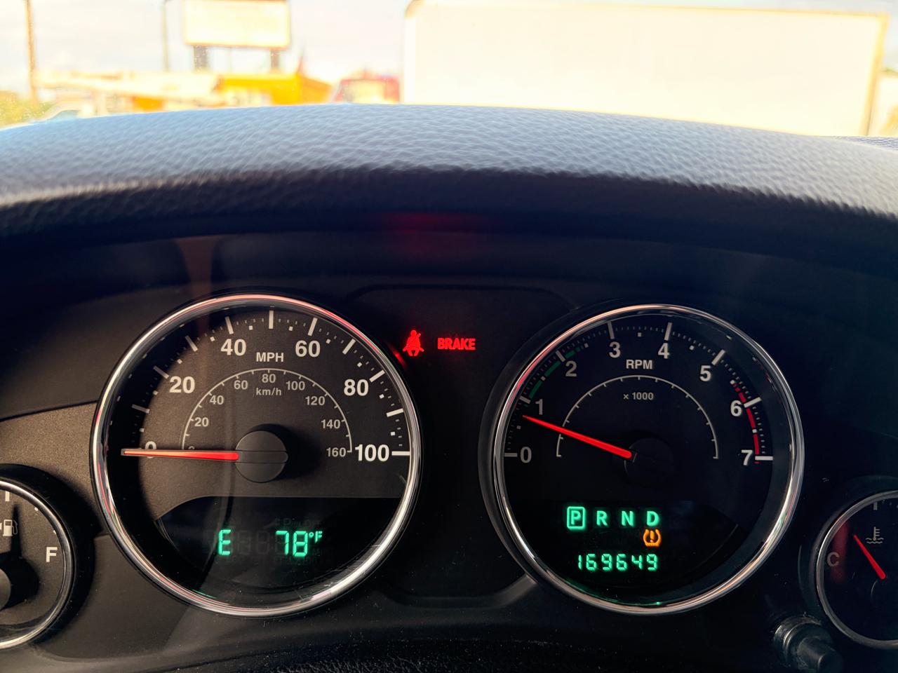 Jeep Wrangler Sport 4WD 2011