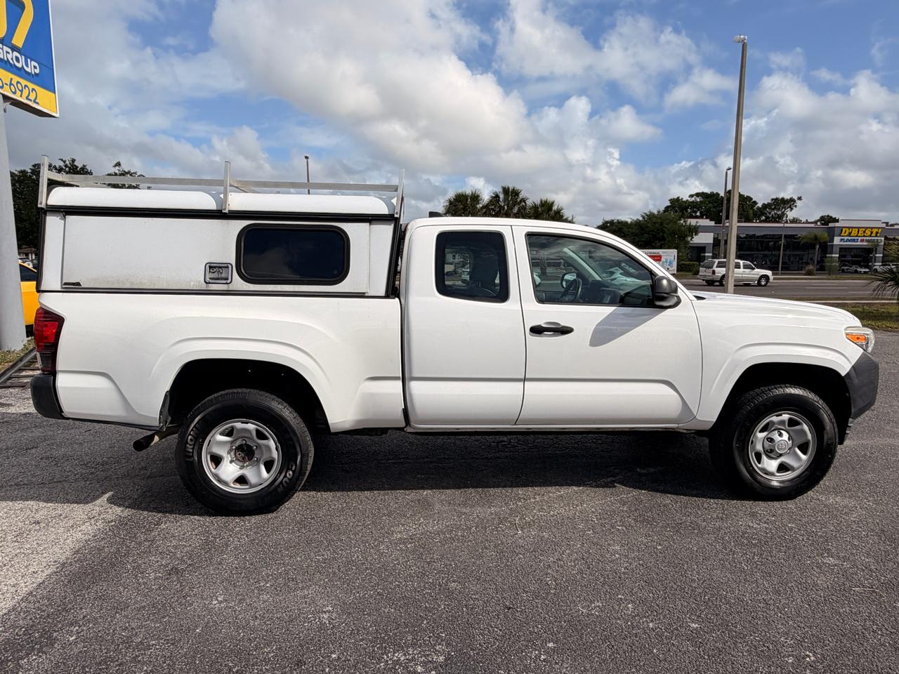 Toyota Tacoma 2WD Access Cab I4 AT SR (Natl) 2018