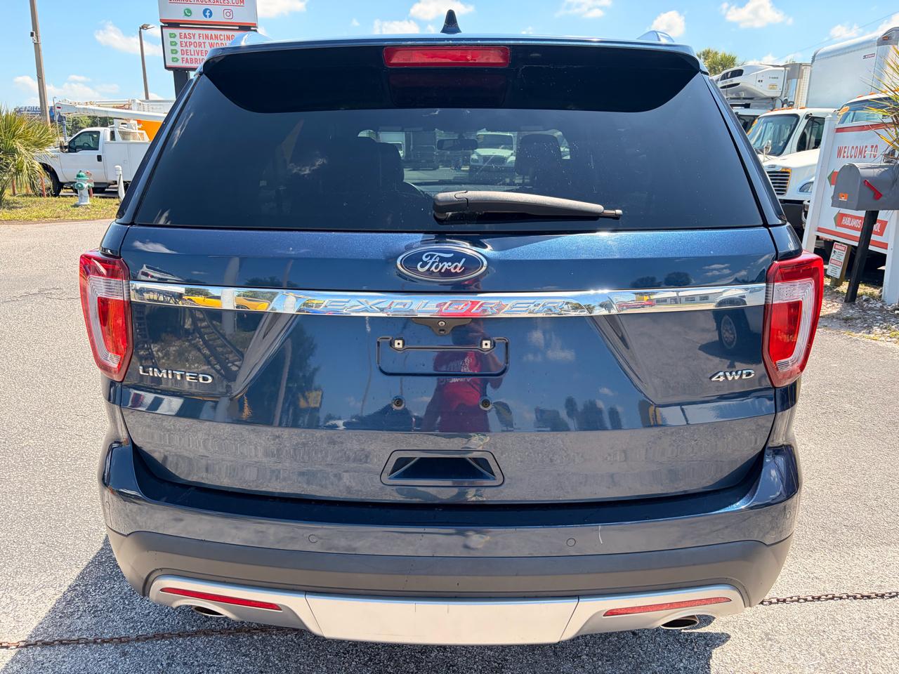 Ford Explorer Limited 4WD 2017