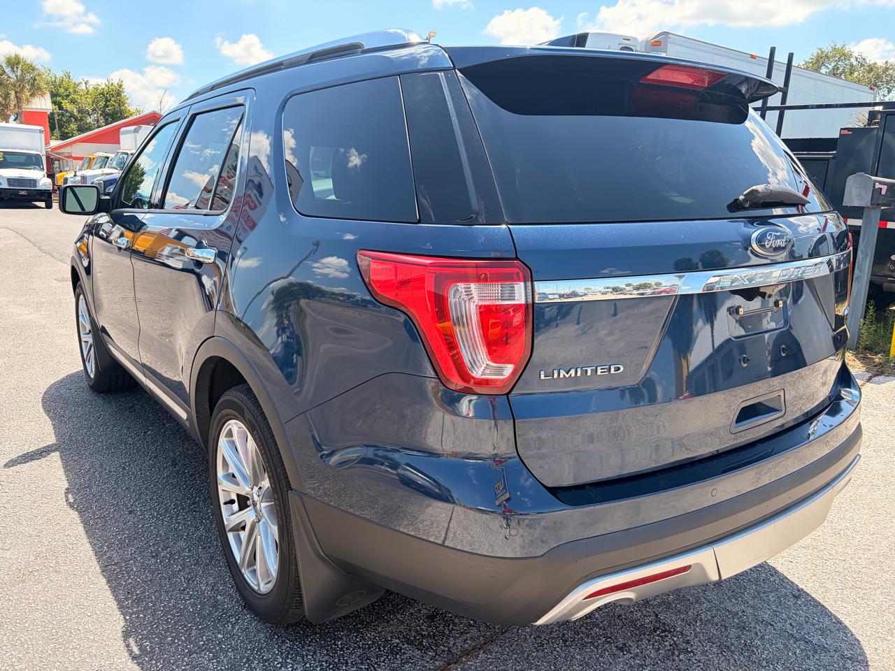 Ford Explorer Limited 4WD 2017