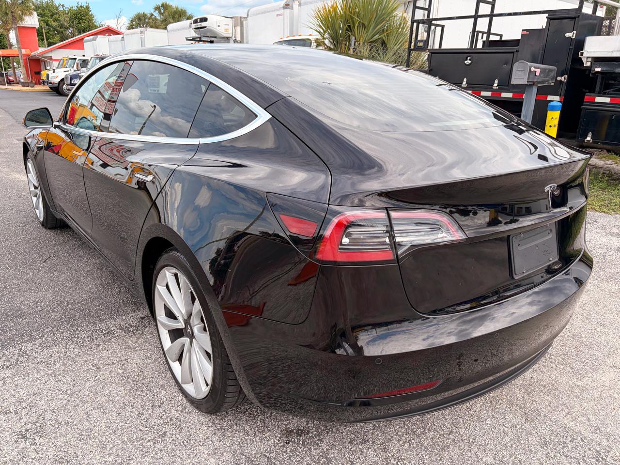 Tesla Model 3 Long Range RWD 2019