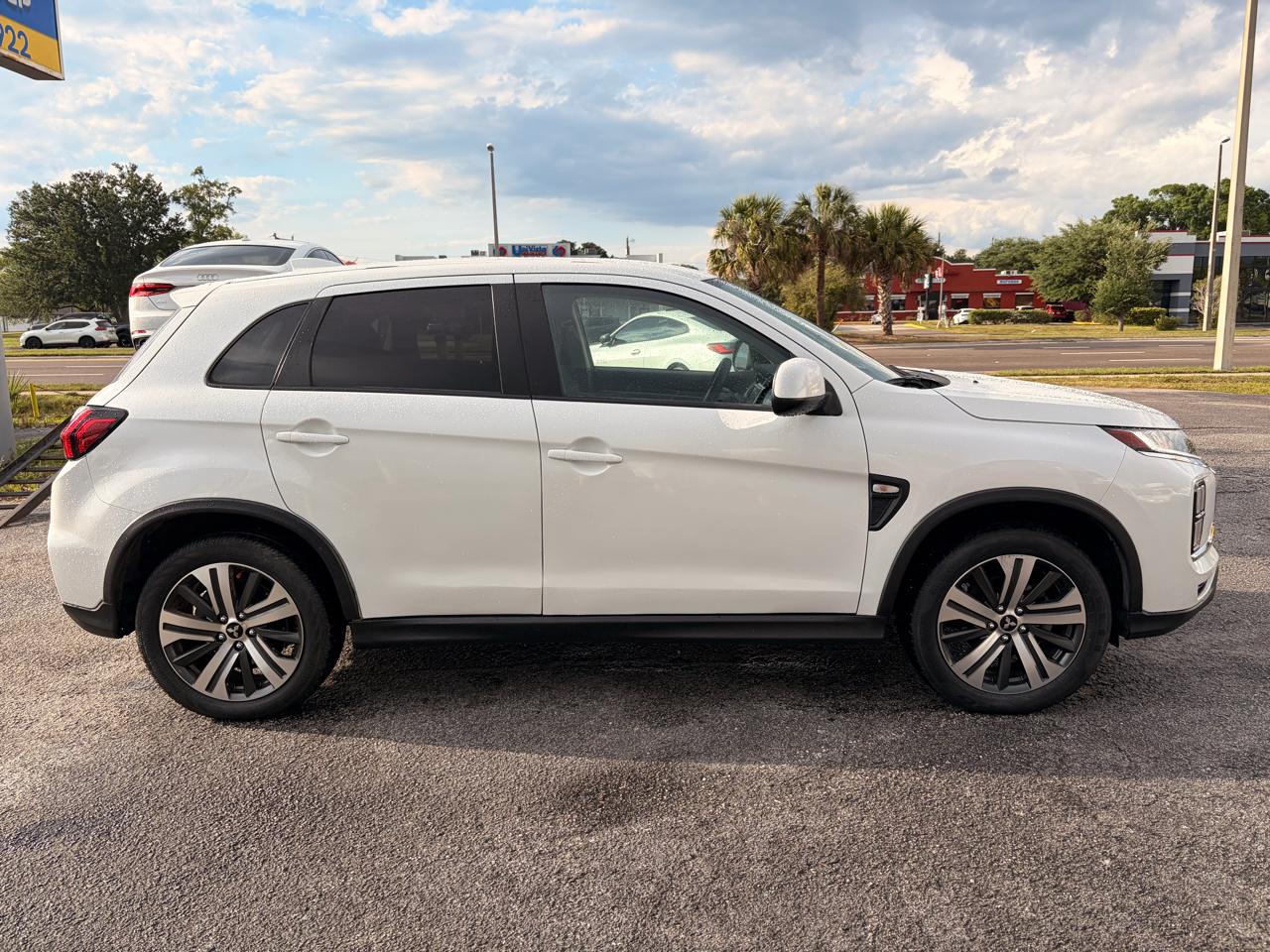 Mitsubishi Outlander Sport 2.0 ES CVT 2020