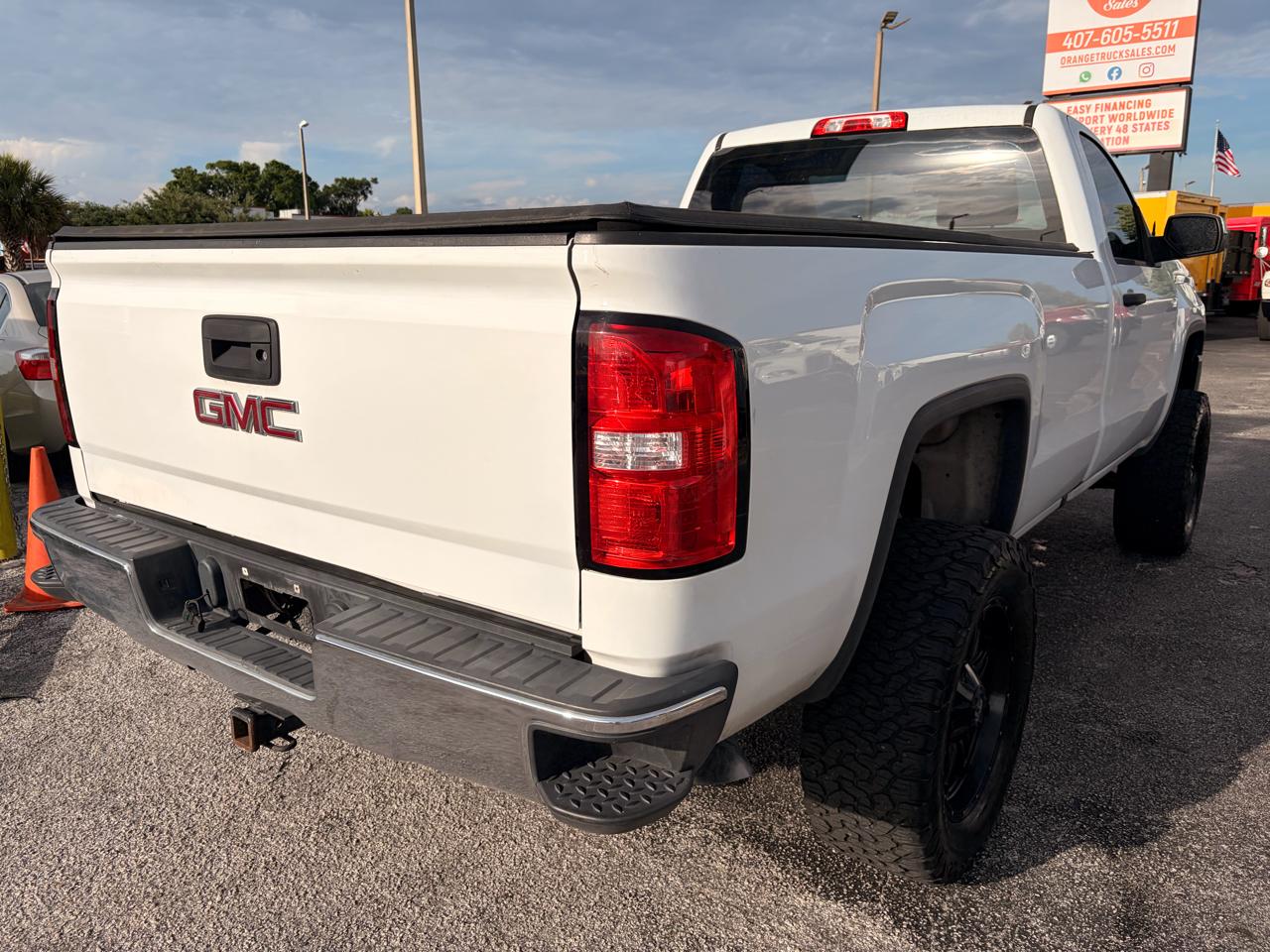 GMC Sierra 1500 Base Long Box 2WD 2017