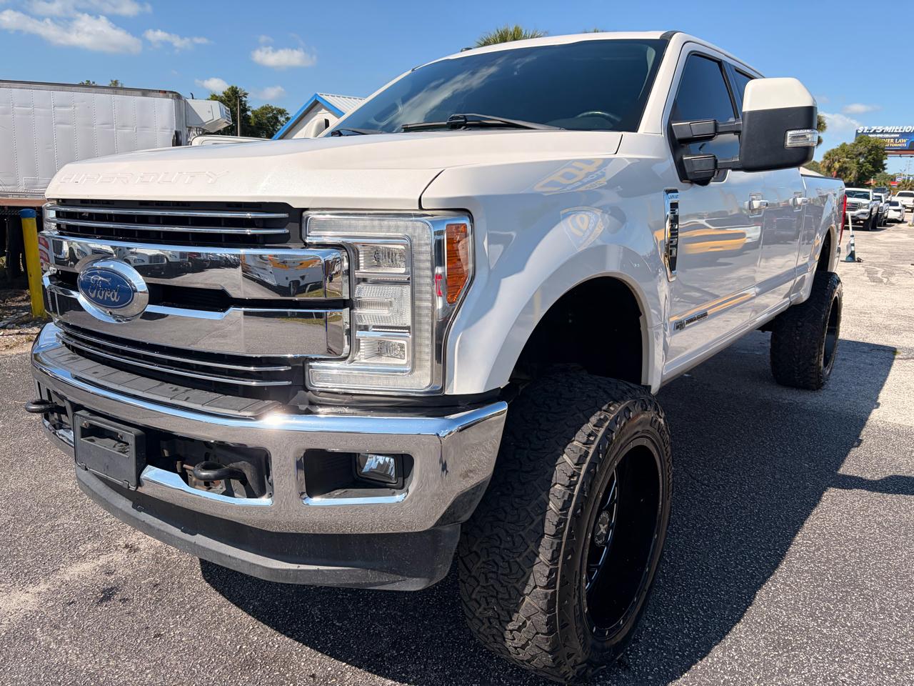 Ford F-250 SD Lariat Crew Cab 4WD 2018