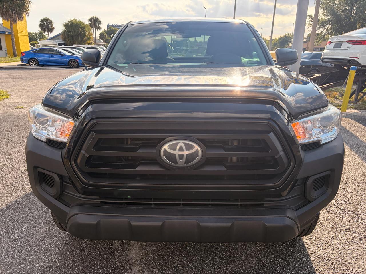 Toyota Tacoma 2WD Access Cab I4 AT SR (Natl) 2020