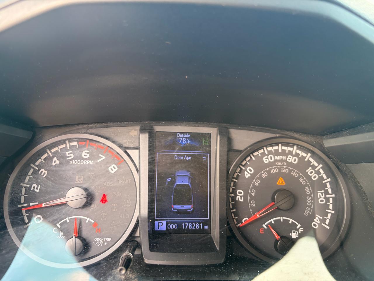 Toyota Tacoma 2WD Access Cab I4 AT SR (Natl) 2020