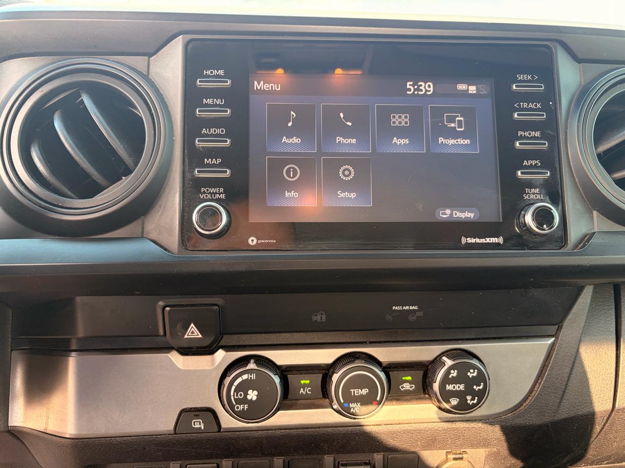 Toyota Tacoma 2WD Access Cab I4 AT SR (Natl) 2020