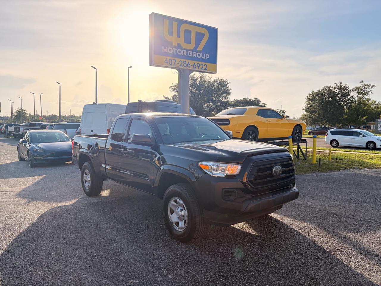 Toyota Tacoma 2WD Access Cab I4 AT SR (Natl) 2020