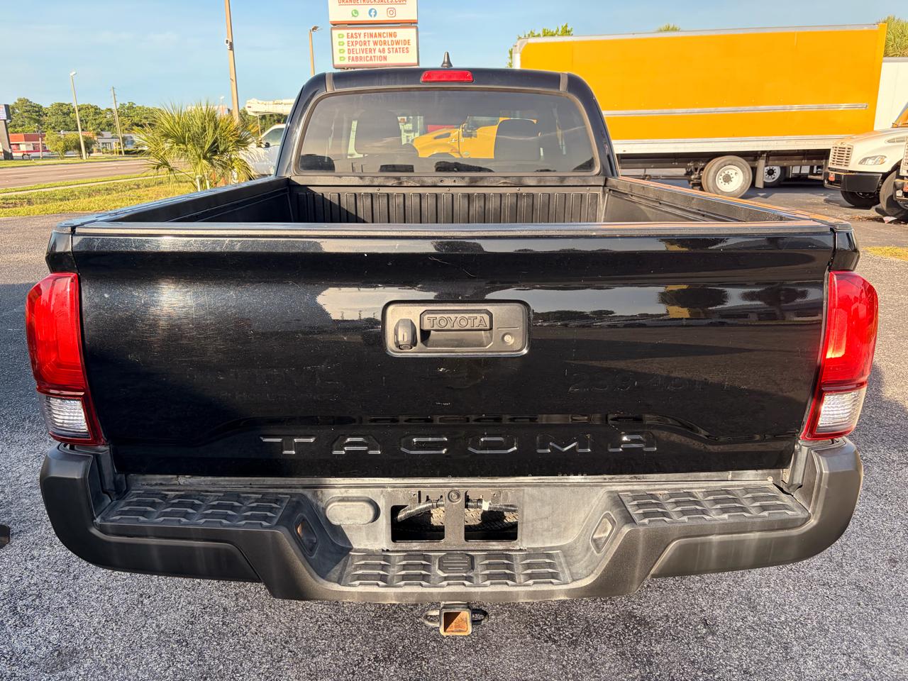 Toyota Tacoma 2WD Access Cab I4 AT SR (Natl) 2020