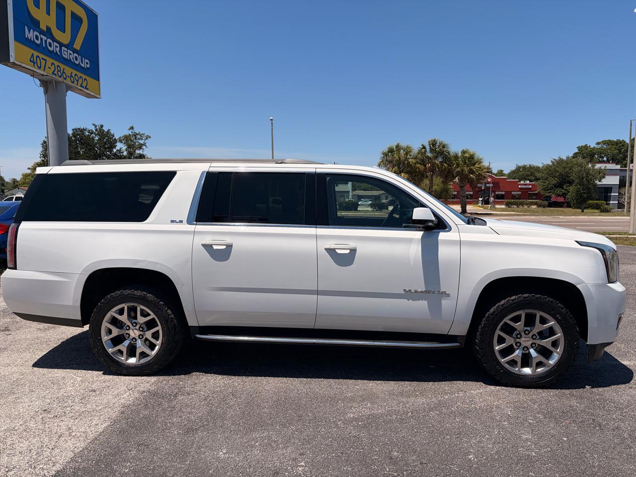 GMC Yukon XL SLE 4WD 2019