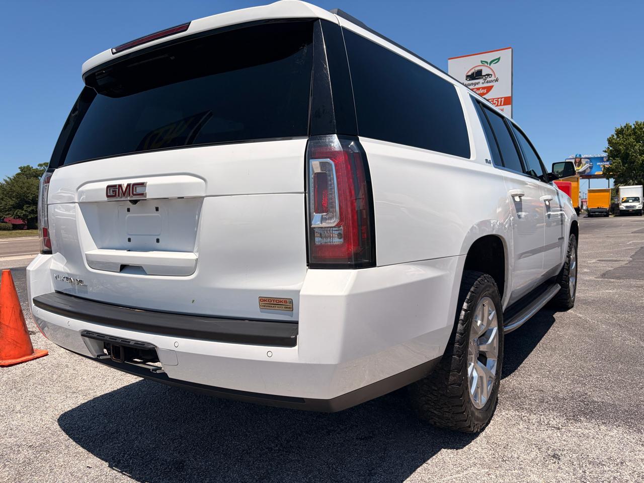 GMC Yukon XL SLE 4WD 2019