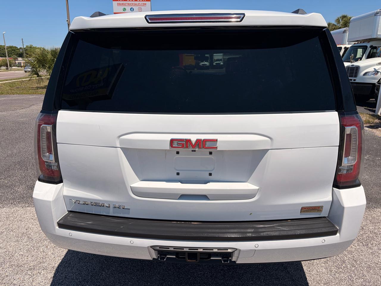 GMC Yukon XL SLE 4WD 2019