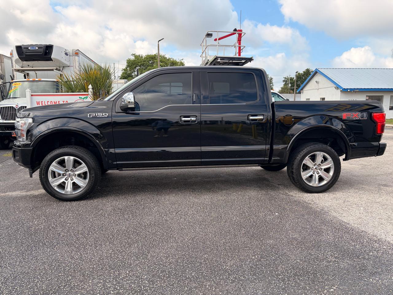Ford F-150 4WD SuperCrew 145" Platinum 2018