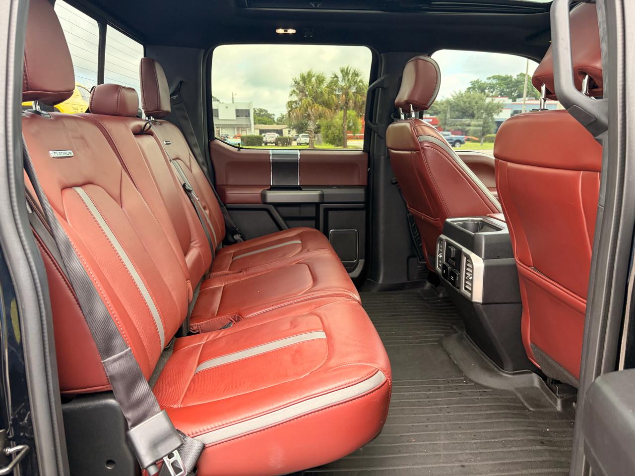 Ford F-150 4WD SuperCrew 145" Platinum 2018