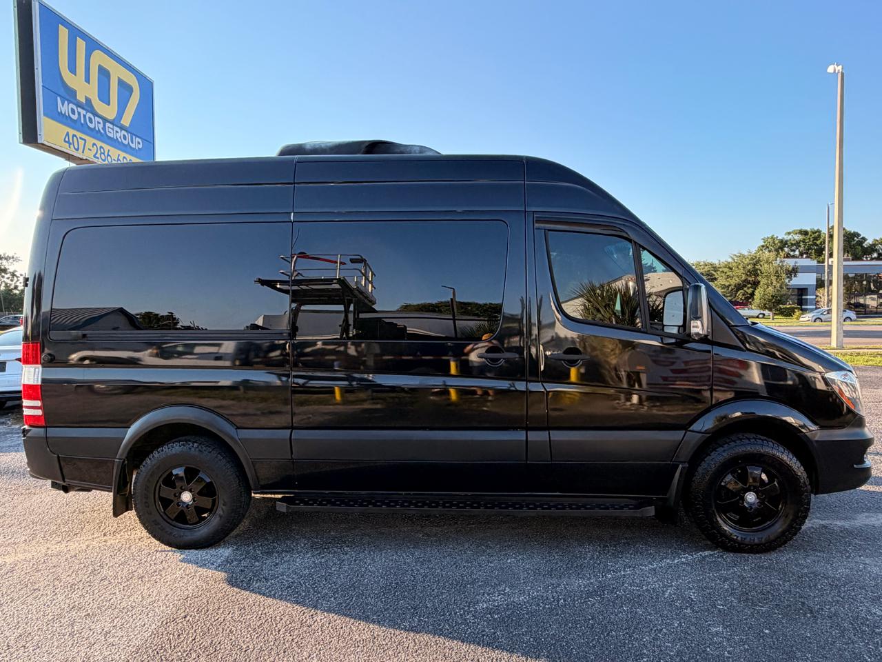 Mercedes-Benz Sprinter 2500 Passenger Van 144-in. WB 2018
