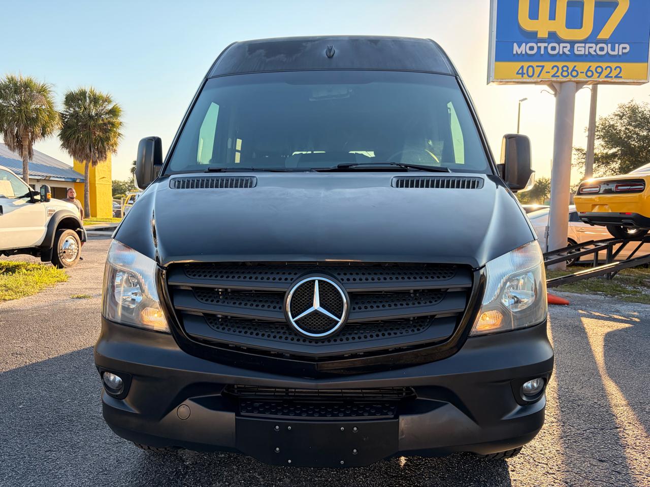 Mercedes-Benz Sprinter 2500 Passenger Van 144-in. WB 2018