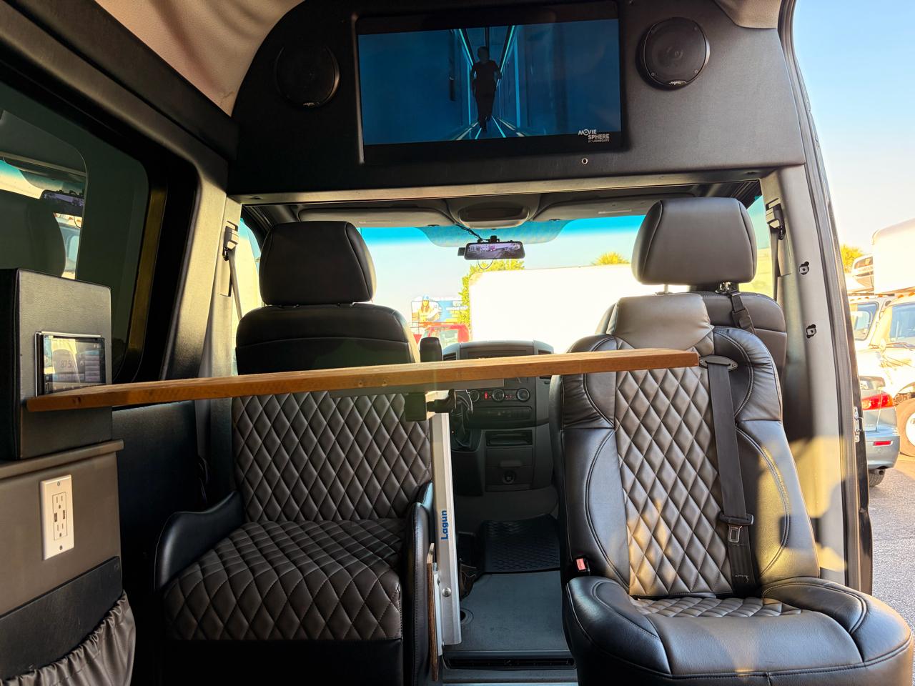 Mercedes-Benz Sprinter 2500 Passenger Van 144-in. WB 2018