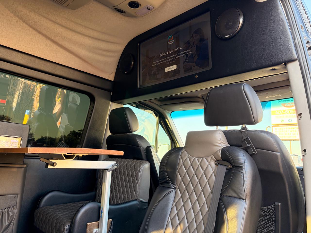 Mercedes-Benz Sprinter 2500 Passenger Van 144-in. WB 2018