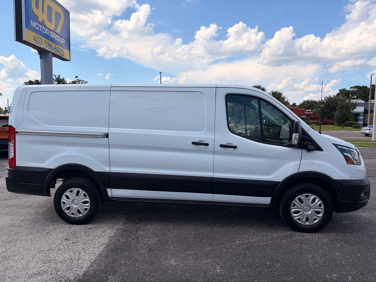 Ford Transit 350 Van Low Roof Sliding Pass. 130-in. WB 2022