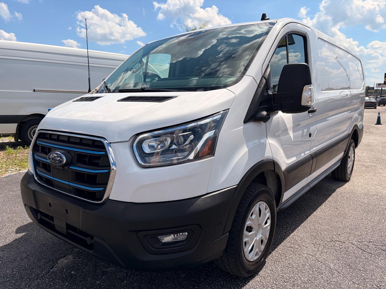 Ford Transit 350 Van Low Roof Sliding Pass. 130-in. WB 2022