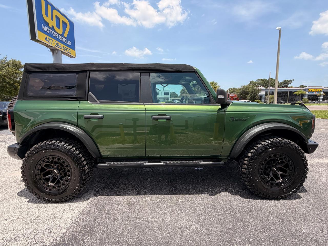 Ford Bronco Base 4-Door w/Advanced 2022