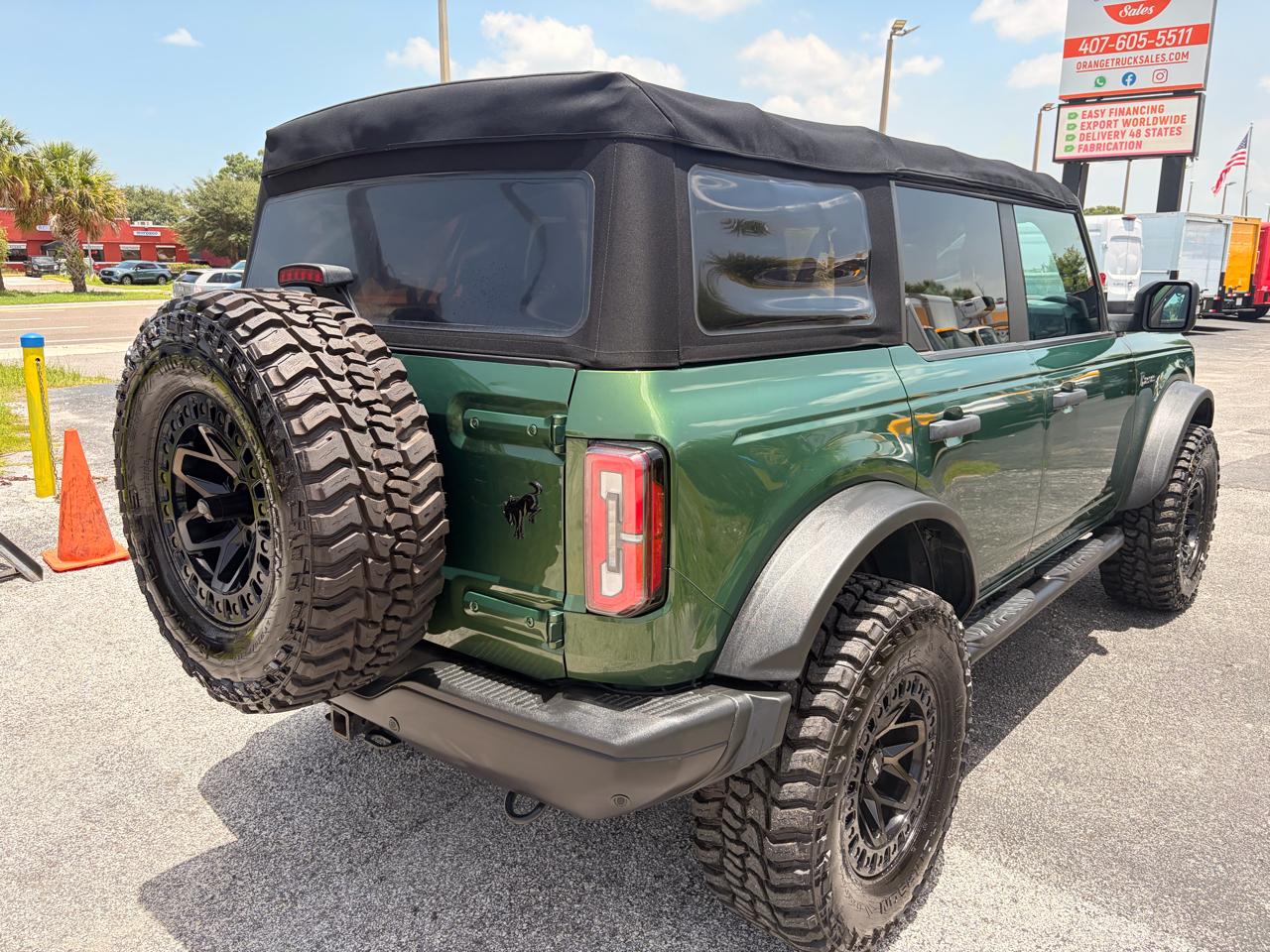 Ford Bronco Base 4-Door w/Advanced 2022