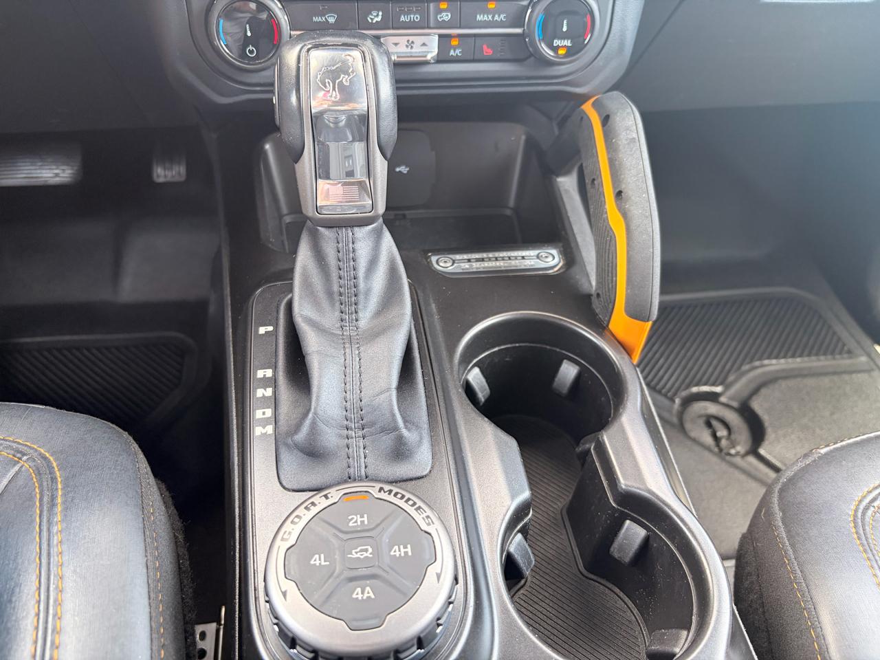 Ford Bronco Base 4-Door w/Advanced 2022
