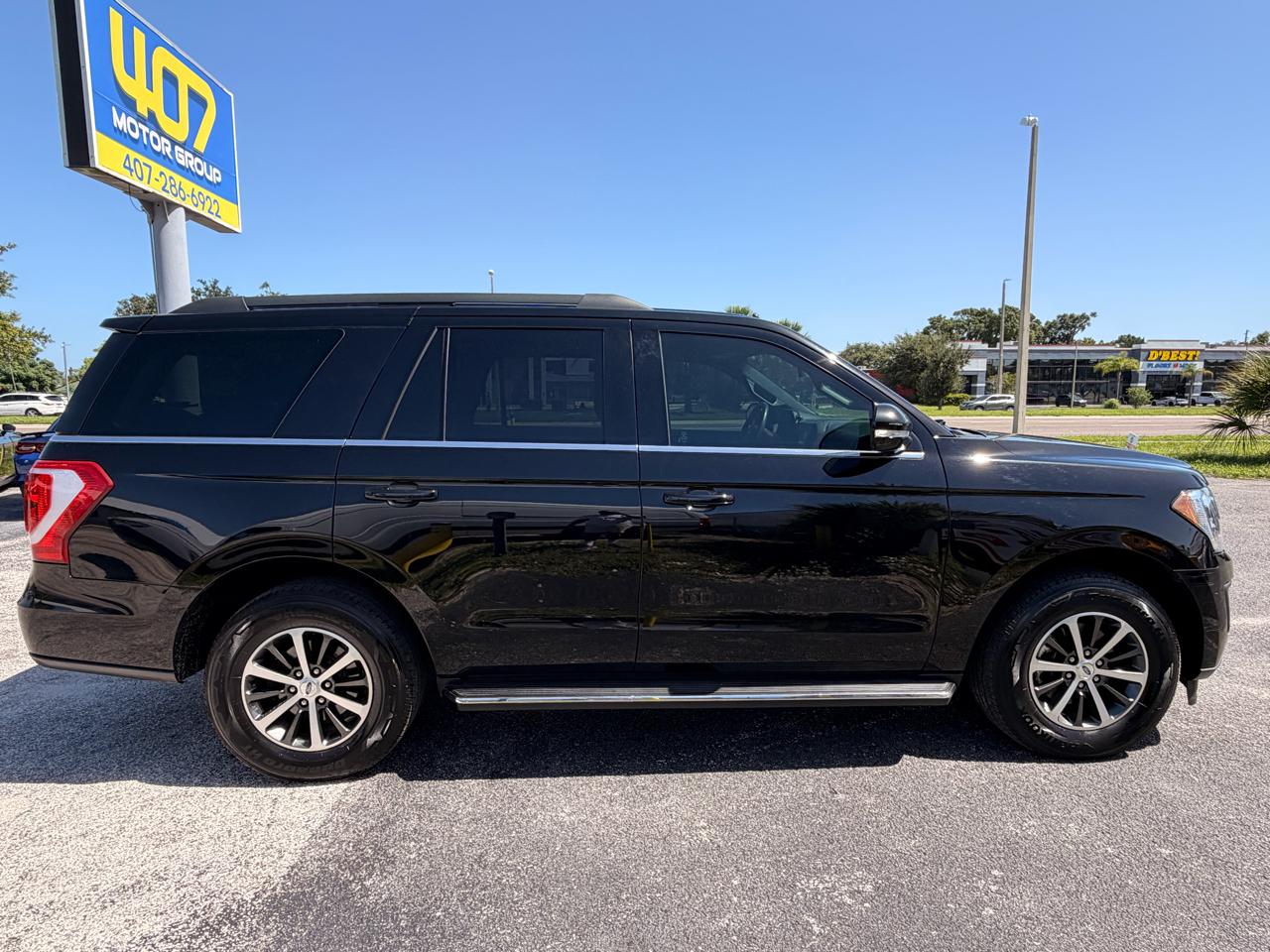 Ford Expedition XLT 4WD 2018