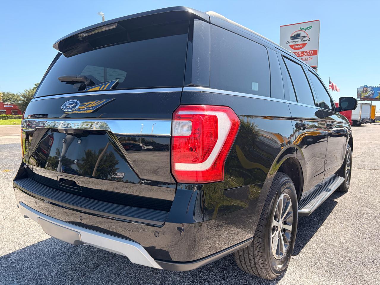 Ford Expedition XLT 4WD 2018