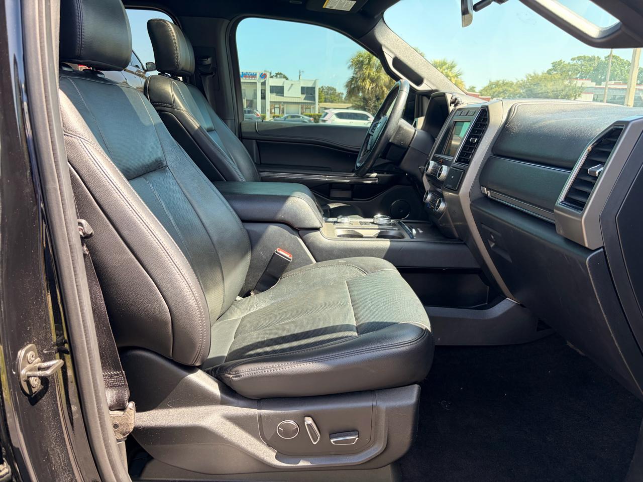 Ford Expedition XLT 4WD 2018
