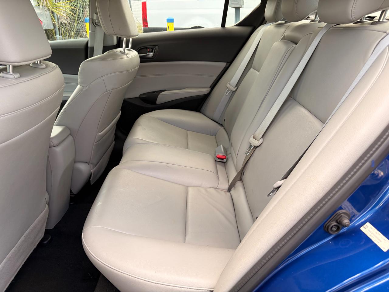 Acura ILX 8-Spd AT w/ AcuraWatch Plus Package 2017