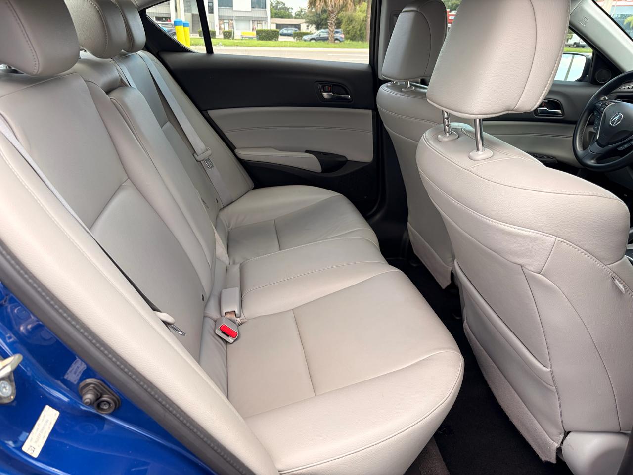 Acura ILX 8-Spd AT w/ AcuraWatch Plus Package 2017