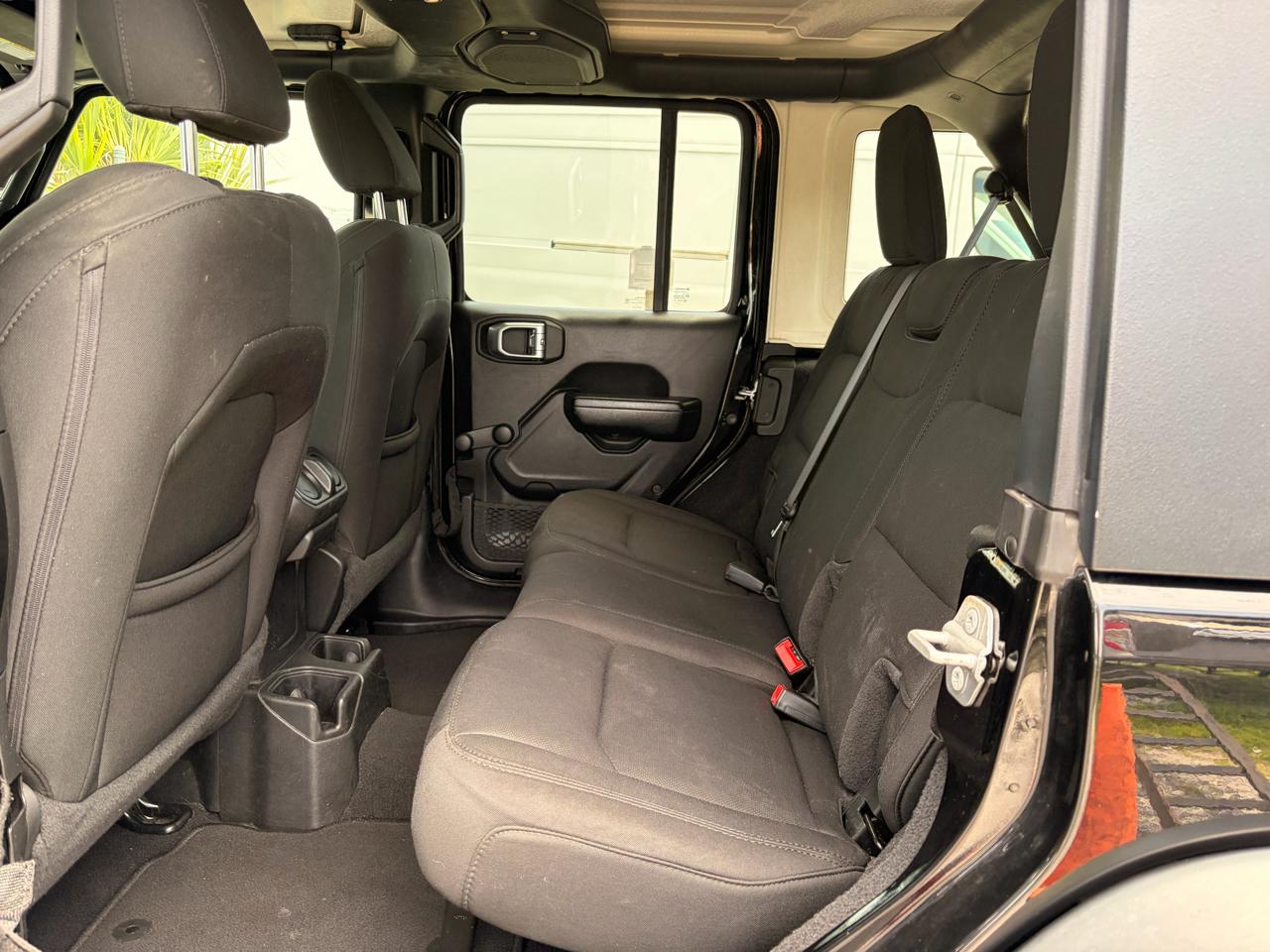 Jeep Wrangler Unlimited Sport 2021