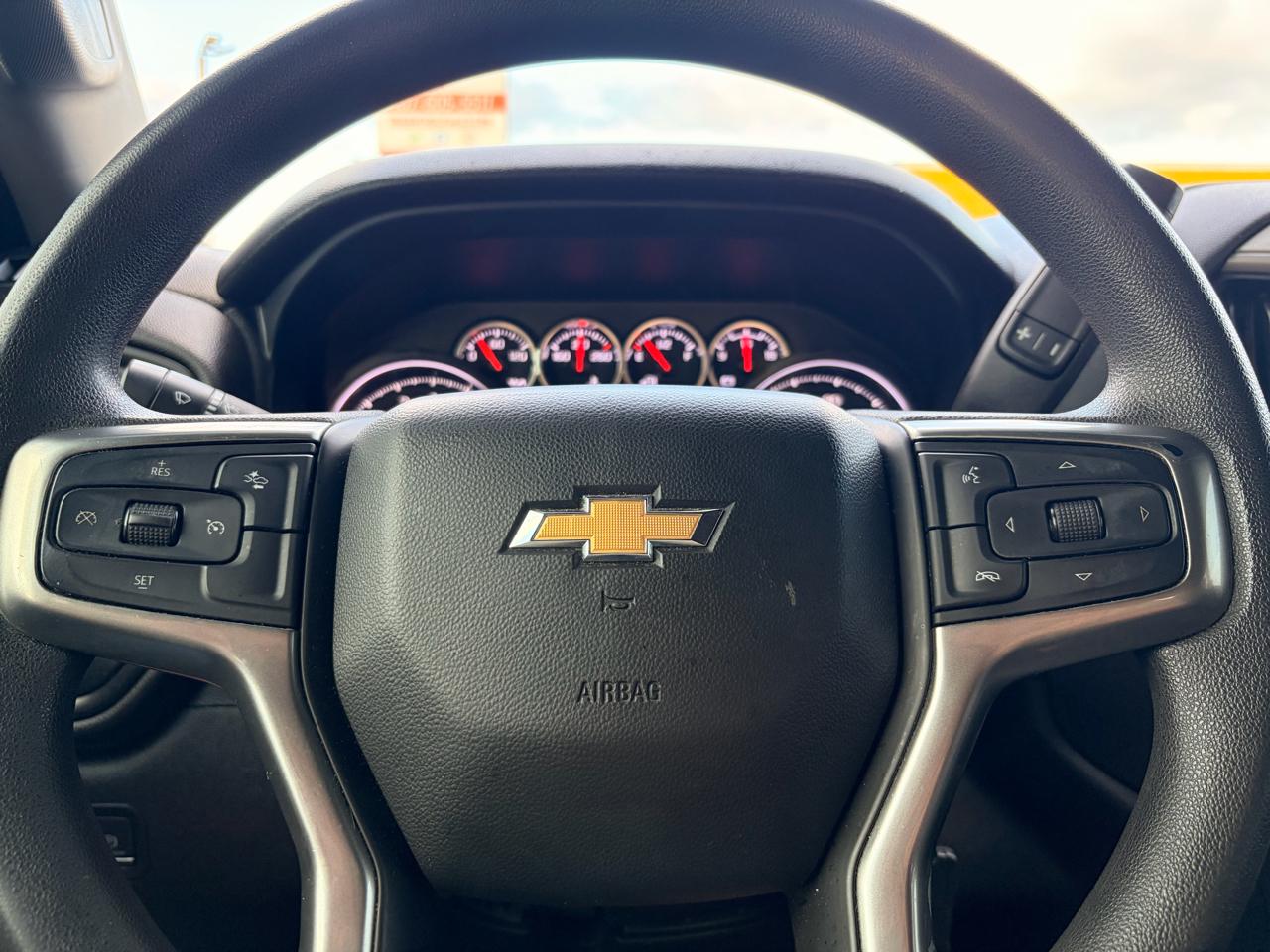 Chevrolet Silverado 1500 Limited Custom Crew Cab Short Box 2WD 2022