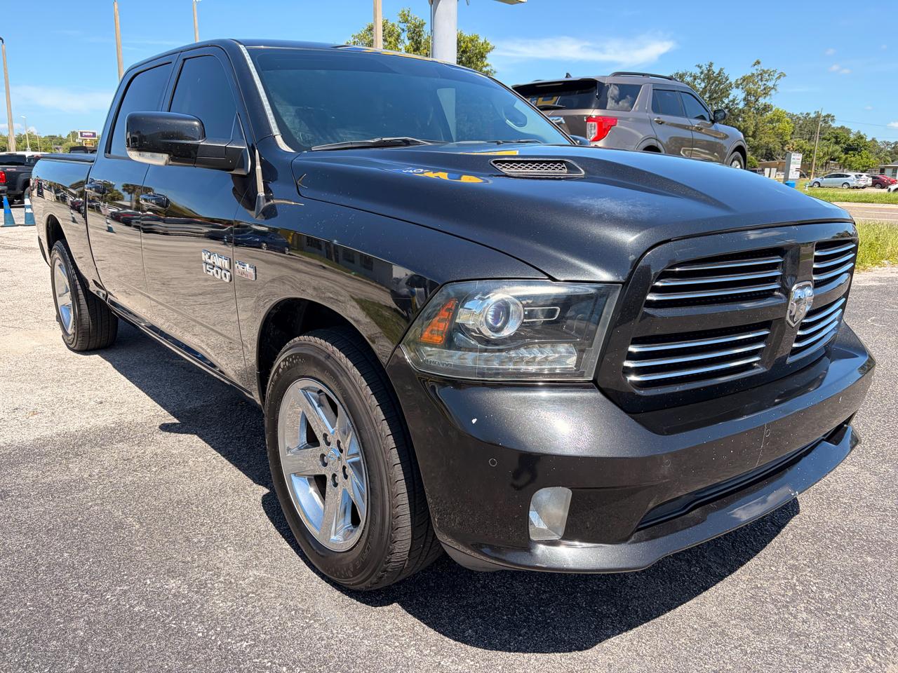 RAM 1500 2WD Crew Cab 149" Sport 2017