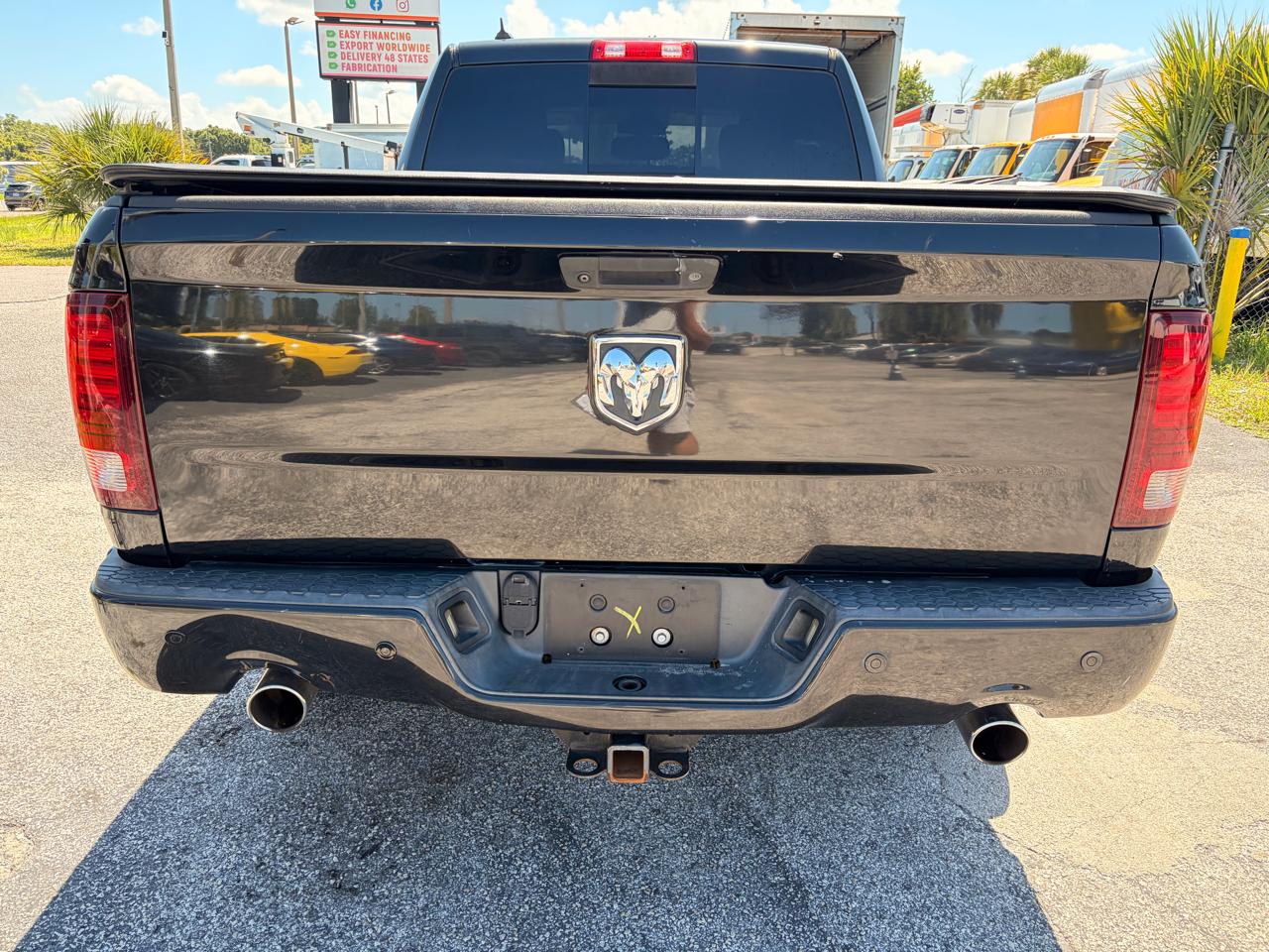 RAM 1500 2WD Crew Cab 149" Sport 2017