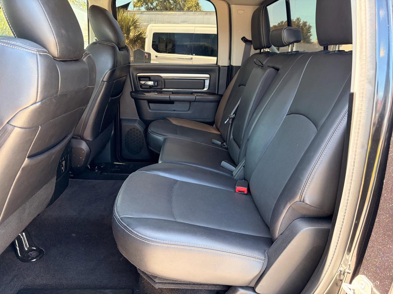 RAM 1500 2WD Crew Cab 149" Sport 2017