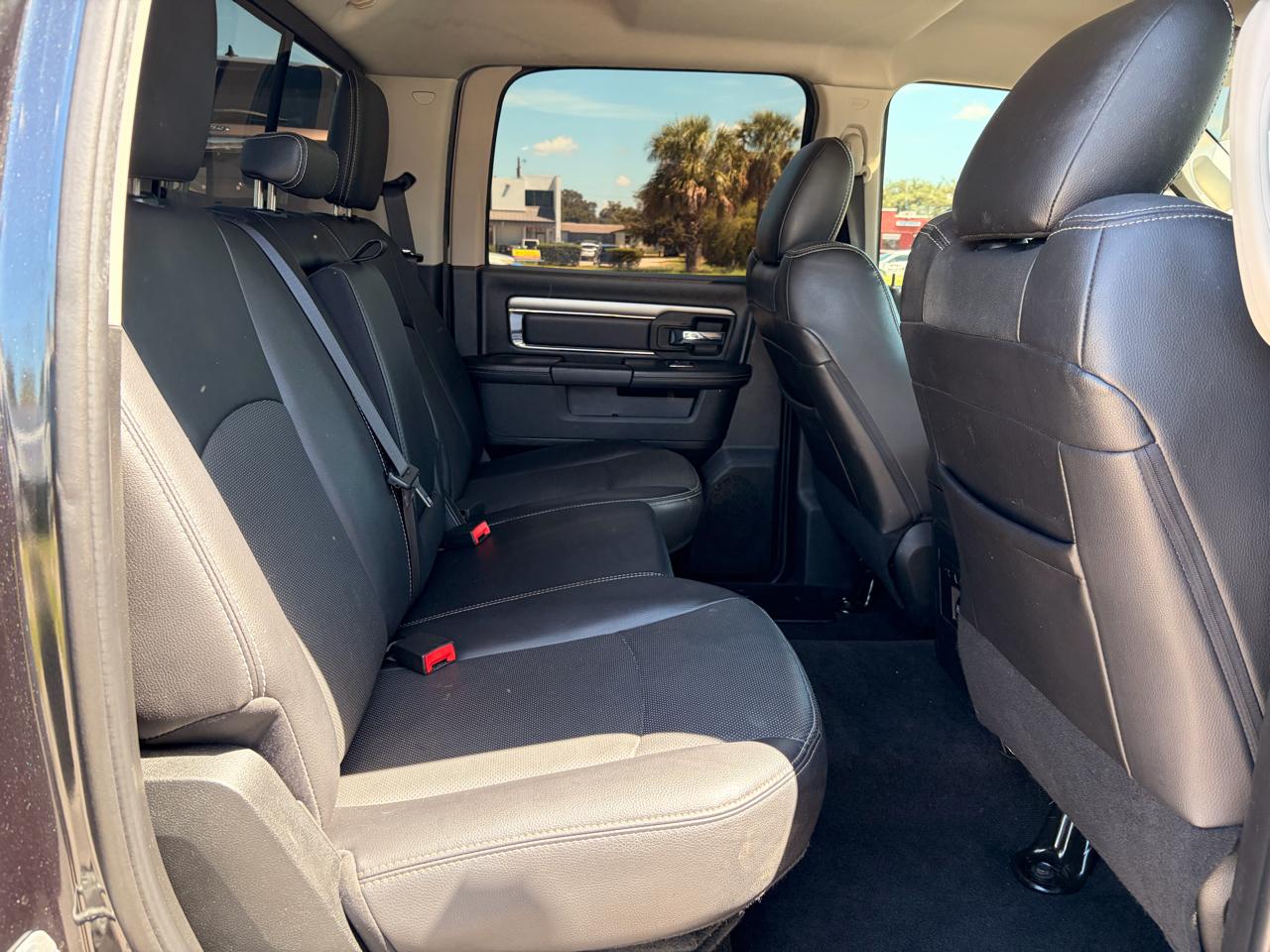 RAM 1500 2WD Crew Cab 149" Sport 2017