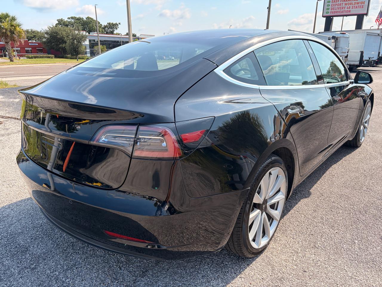 Tesla Model 3 Long Range 4D Sedan RWD 2018