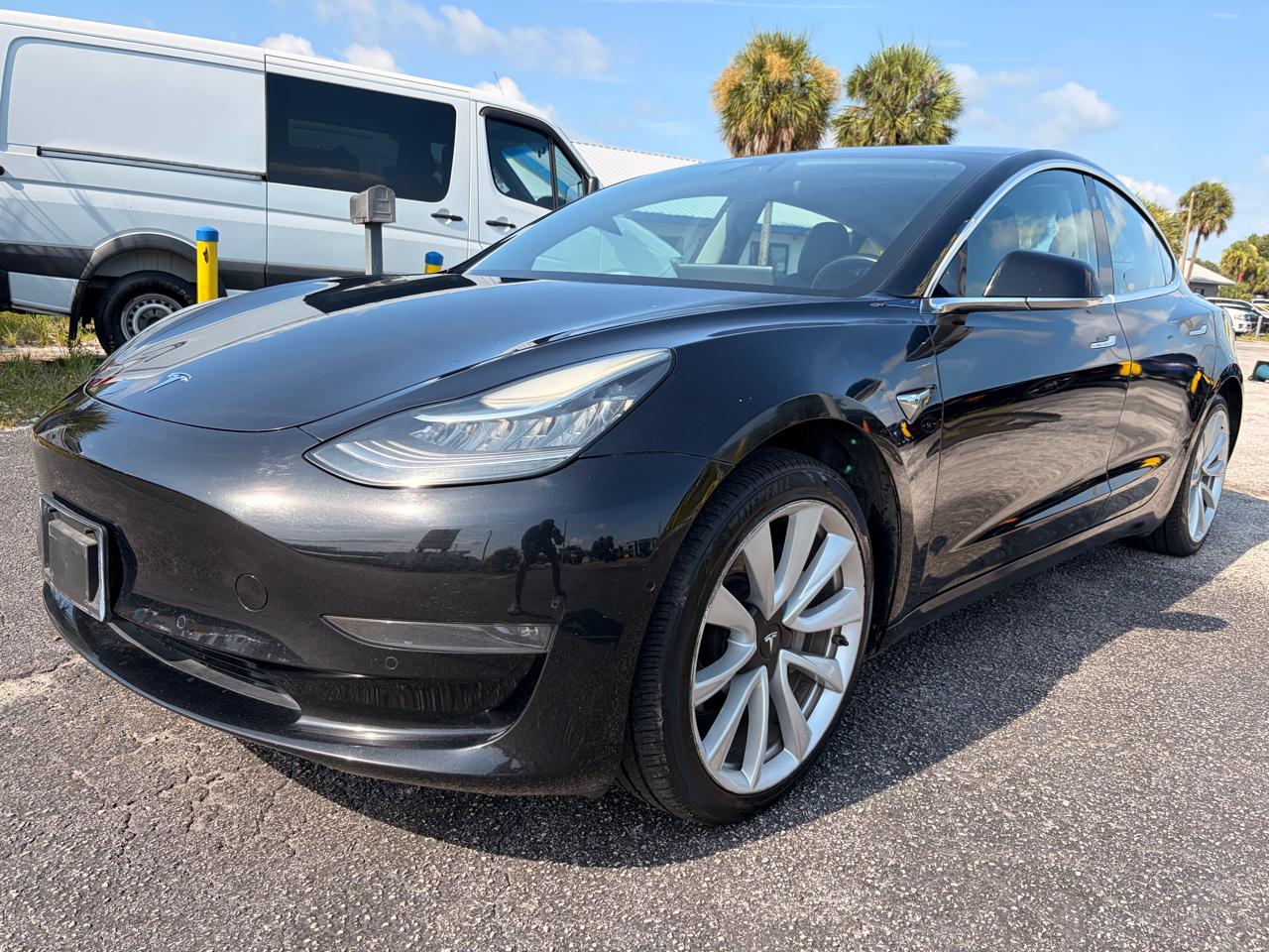 Tesla Model 3 Long Range 4D Sedan RWD 2018