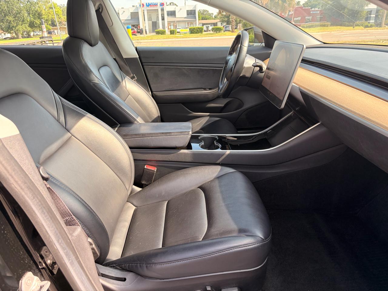 Tesla Model 3 Long Range 4D Sedan RWD 2018